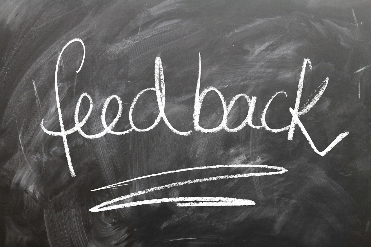 Comment donner un feedback constructif pour améliorer les performances